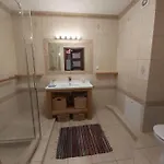아파트 Apartament *